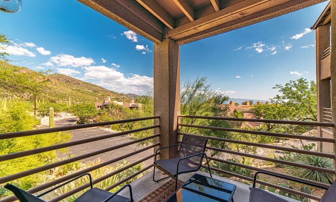 Tucson Condo | Canyon Vista 🌵INCREDIBLE VIEWS- Remodeled, Heated Pool, Spa, Hiking, Gym