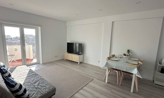 Costa de Caparica Apartment | CaparicaFlat Sunset Balcony Sea View