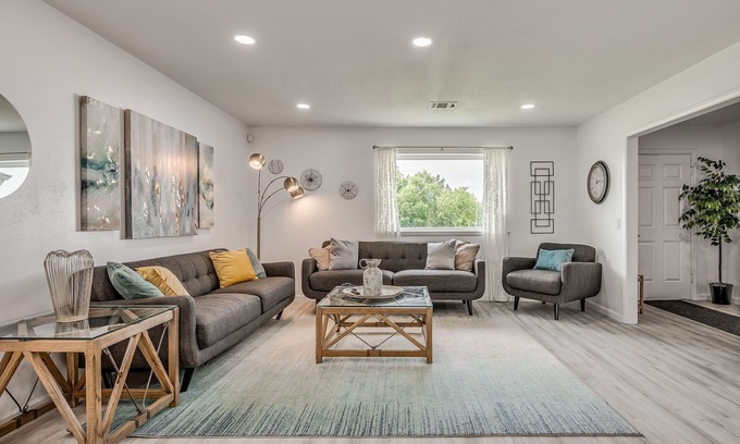 Central Oklahoma City House | Capital View - Downtown OKC 7 MINS AWAY
