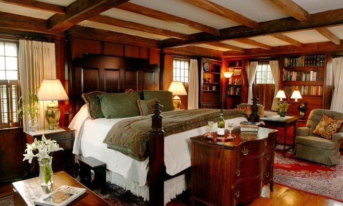 Chatham Hotel | Captain's House Inn