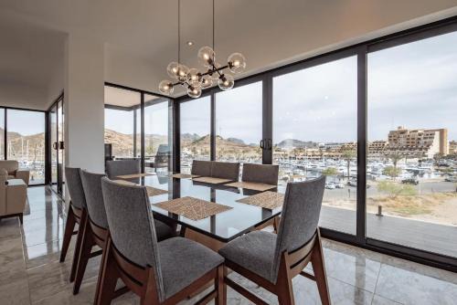 San Carlos House | Captain's House Marina Front, Unique View