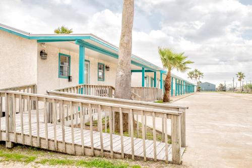 Port O Connor Hotel | captain's quarters
