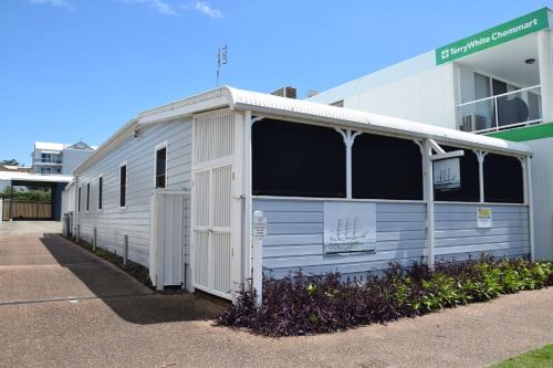 South West Rocks House | Captains Cottage SWR