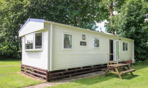 Narberth Apartment | Caravan 6 - Blackmoor farm near tenby