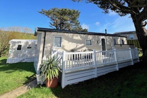 Newquay House | Caravan at Newquay Bay Resort - 3 Bedrooms