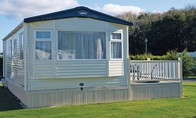Alford House | Caravan with one double and two twin.
