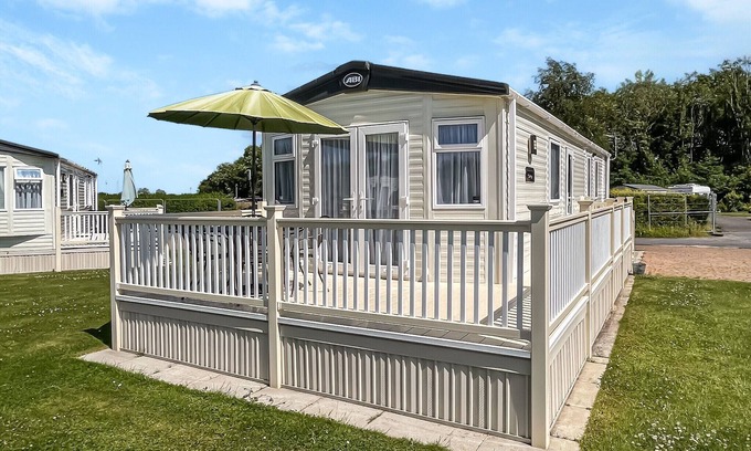 Alford House | Caravan with one double and one twin.