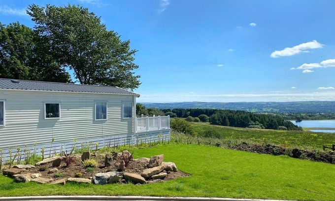 Longridge House | Caravan with one double and one twin.