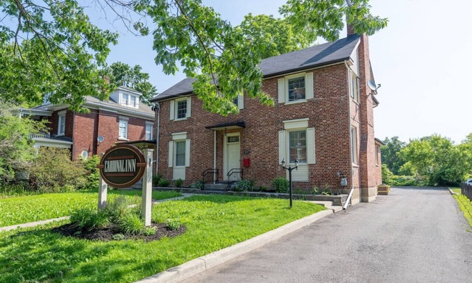 Cornwall House | ~Cardinal Inn~ Bed and Breakfast