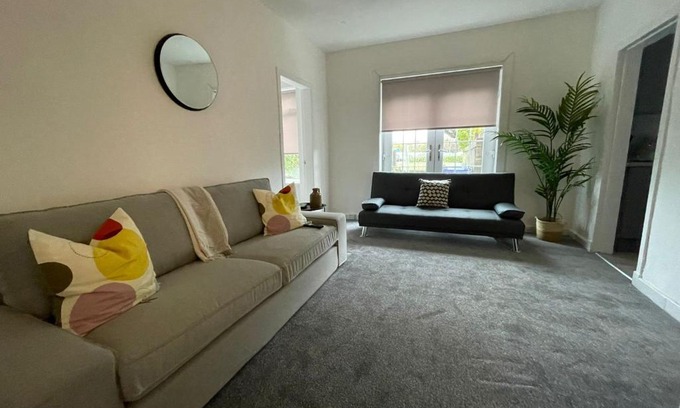 Glasgow House | Cardonald House
