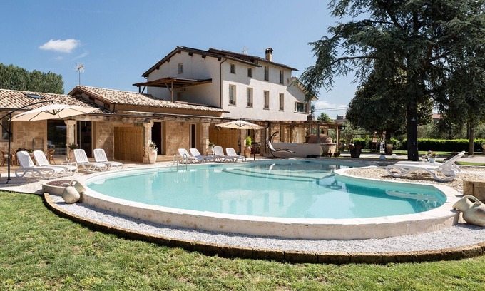 Capannori Apartment | Carlos Apartment with Pool