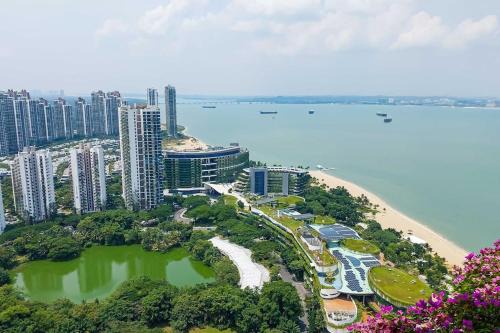 Gelang Patah Apartment | Carnelian Tower Hotel at ForestCity 4102 with WIFI