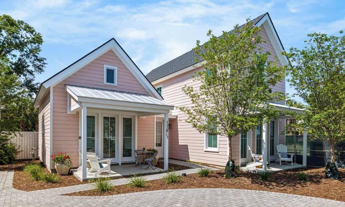 Cannonborough Elliotborough House | Carolina Rose | Newly Built | Historic Charm | 4BR