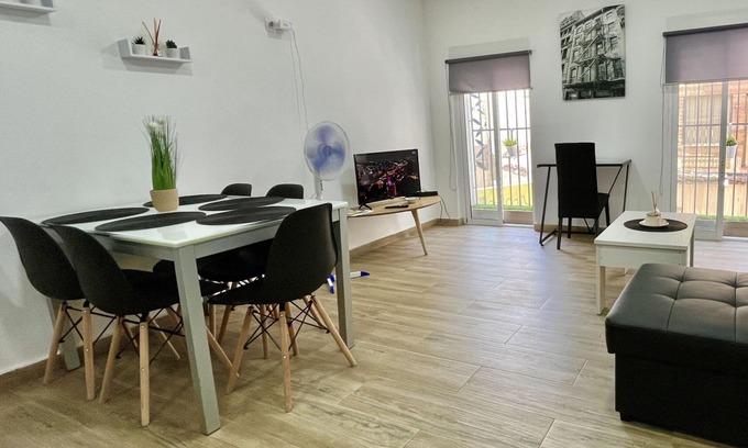 San Anton Apartment | Carpe Diem II by Gloove