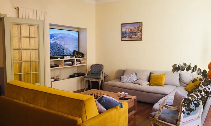 Nice City Centre Apartment | Carré d'or Le Giuliano Mer Negresco Registration number 0688 003559 UF