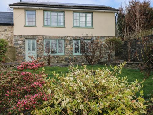 Haverfordwest House | Carreg Yr Onnen
