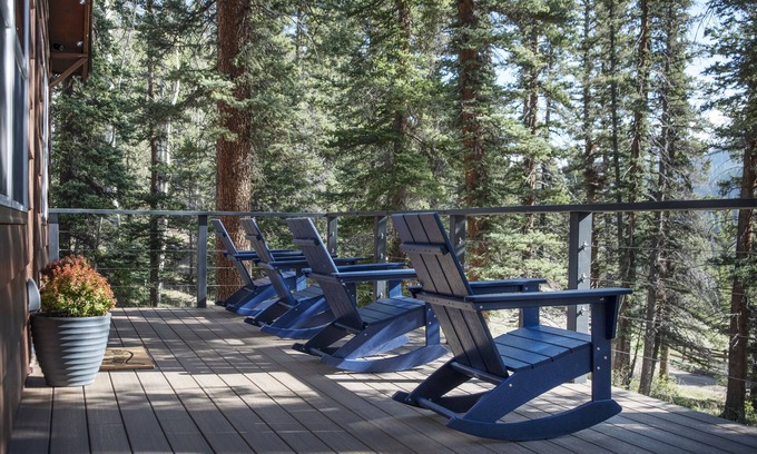 Taos Ski Valley Cabin | Carson Cabin: Modern + Mountain Views, Mins to Town 🌲 🌲