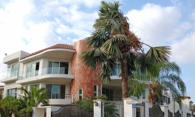 Fluvial Vallarta House | CASA 3 AMORES Gorgeous house in the heart of Puerto Vallarta