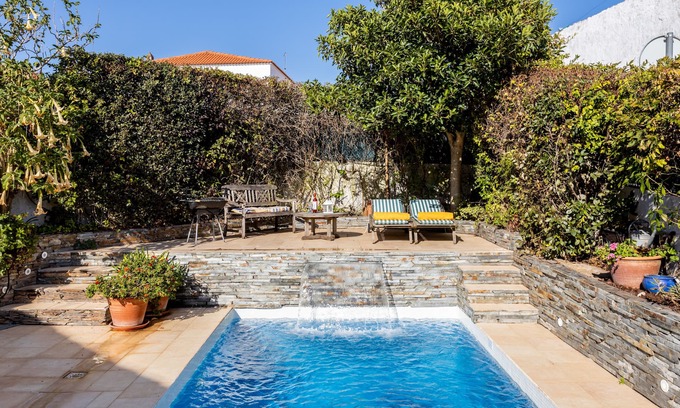 Figueira Villa | Casa Alegria. 3 Bedroom Villa, sleeps 7, private pool, BBQ, Wifi. Near beaches.
