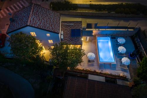Cove Murtar House | Casa Allegra