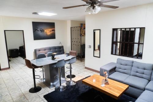 Arandas House | Casa-Alojamiento Tierra Roja zona centro