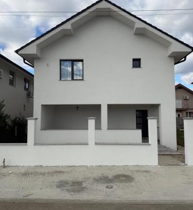 Sanmartin House | Casa Andreea 2