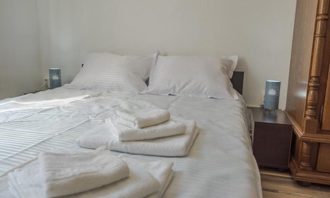 Lupeni Apartment | Casa Astilean