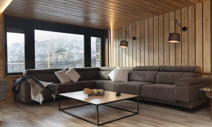 Panticosa Apartment | Casa Bellavista by Bevalle