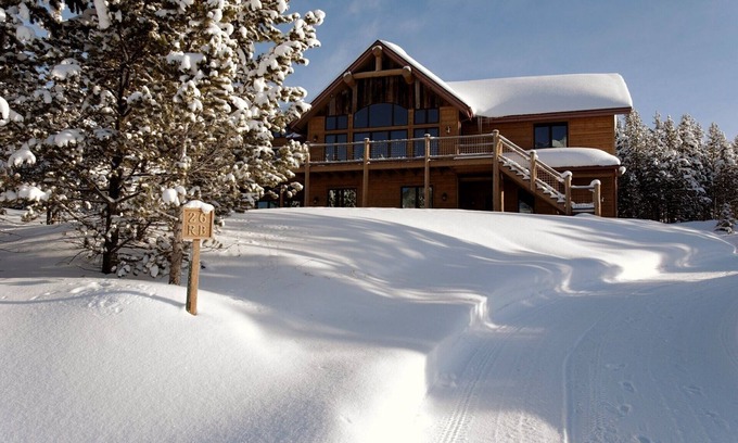 Big Sky Ski Chalet | Casa Big Sky - Two Bed Apt in Large Private Home on Groomed Ski Trail