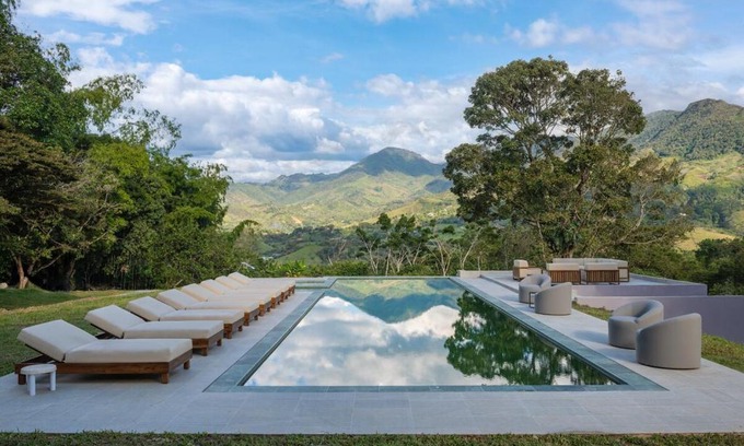 Barbosa Villa | Casa Bosque Luxescape in Nature