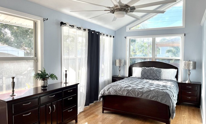 Jacksonville Beach Apartment | Casa Cabana @ The Grand Lux Pool & Beach Resort