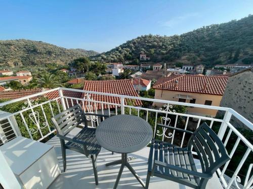 Trygonas House | Casa Calliope