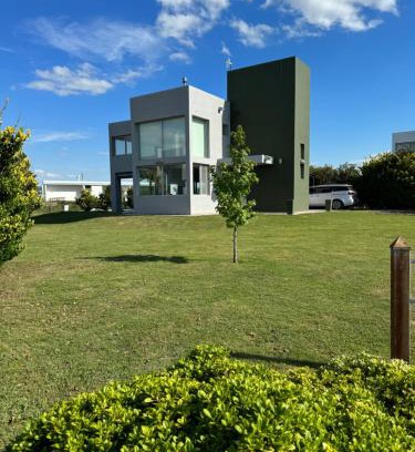 Alta Gracia House | Casa Calma Puerto del Aguila