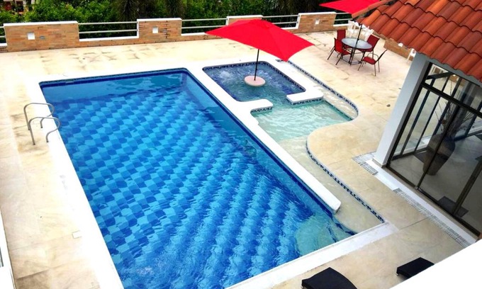 Girardot House | Casa Campestre con Piscina Privada Anapoima