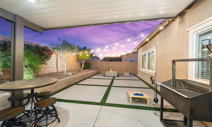 Indio Bed & Breakfast | {Casa Chella} Chic 5/3; 5 min. Away From Festivals