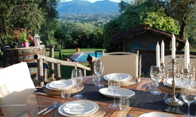 Capannori Villa | Casa Collina Verde, Highly rated villa near Lucca with private pool & garden.