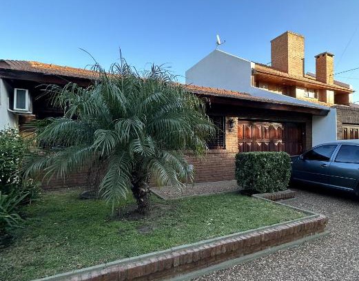 Chascomus House | Casa con pileta a metros de la Laguna
