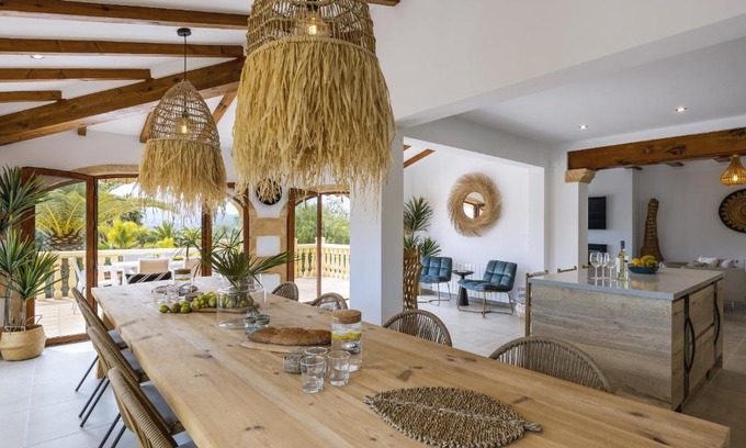 Ermita Villa | Casa Cora