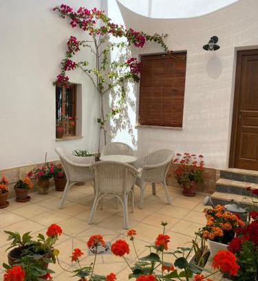 Montilla House | Casa Cordón