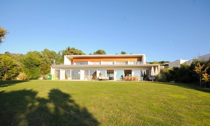 Caminha Villa | Casa Couto - Four Bedroom Villa, Sleeps 8