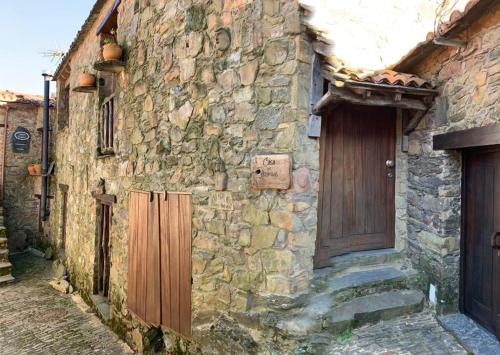 Gondramaz House | Casa das Estátuas