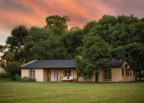 Partido de Carlos Casares House | Casa de Campo - Moderna y Única