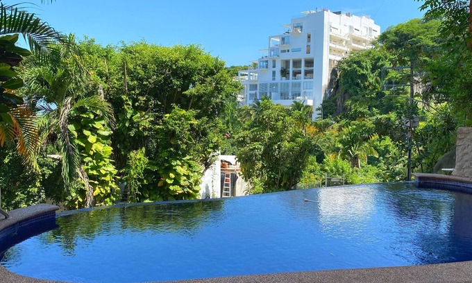 Romantic Zone Apartment | Casa de la Colina I