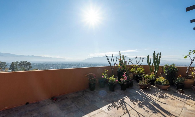 Oaxaca House | Casa de la Cruz, Para Hasta 6 Personas con Hermosa Vista de la Ciudad de Oaxaca