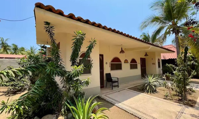 Barra de Potosi House | Casa de la Luna - El Sol
