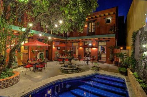 Downtown Mazatlan Hotel | Casa de Leyendas