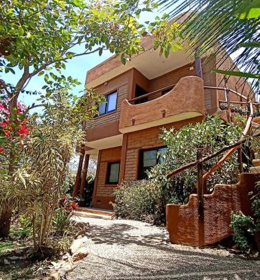 San Francisco House | Casa de los Pájaros