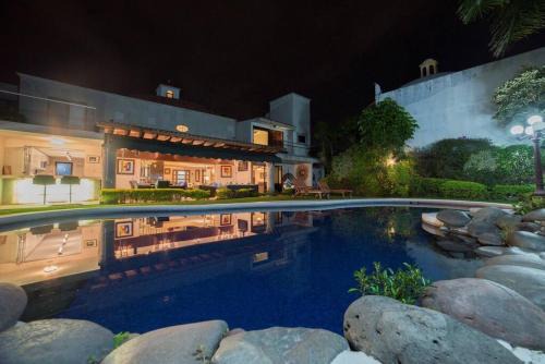 Jiutepec House | Casa DE LUJO en Lomas de Cuernavaca con jacuzzi