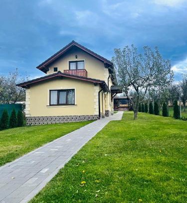 Orlat House | Casa de vacanță