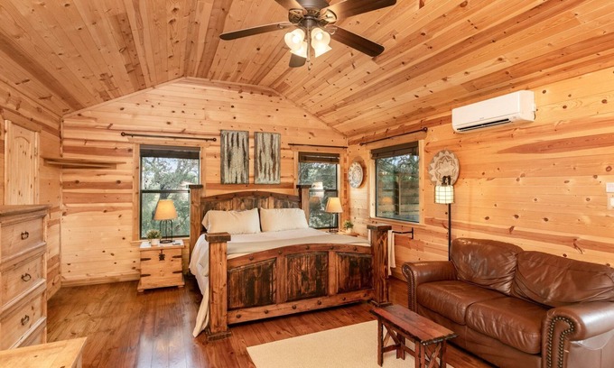 Llano Cabin | Casa del Sol | 1/1 Hill Country Cabin, Hot Tub, Full Kitchen, Pet Friendly w/fee